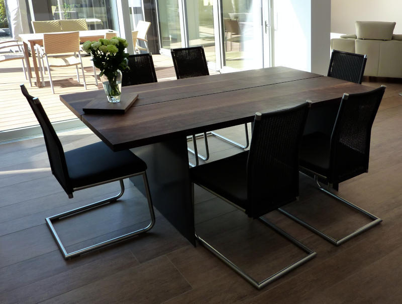 Massivholztisch Nussbaum